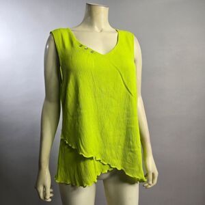 Hailey lyn large top R15